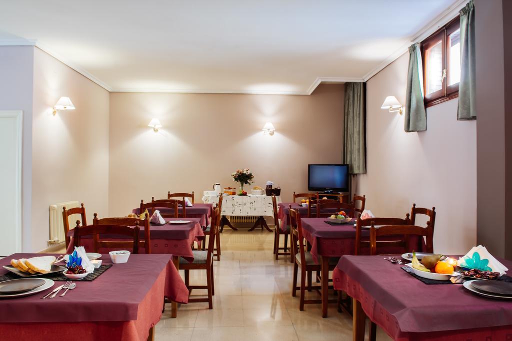 Hotel Arevalo Cuenca (Castilla-La Mancha) Bagian luar foto