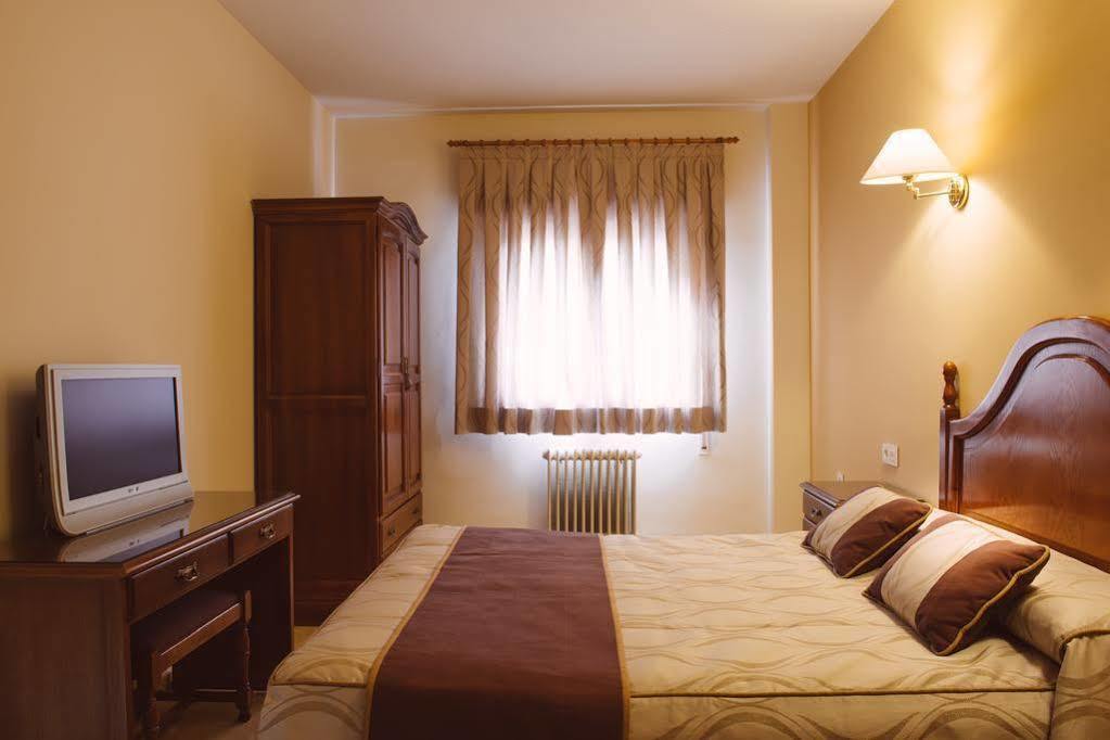 Hotel Arevalo Cuenca (Castilla-La Mancha) Bagian luar foto